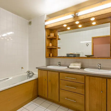 Appartement De Luxe Avec Sauna, Cheminée Et Wifi à - Fr-1-694-17 *